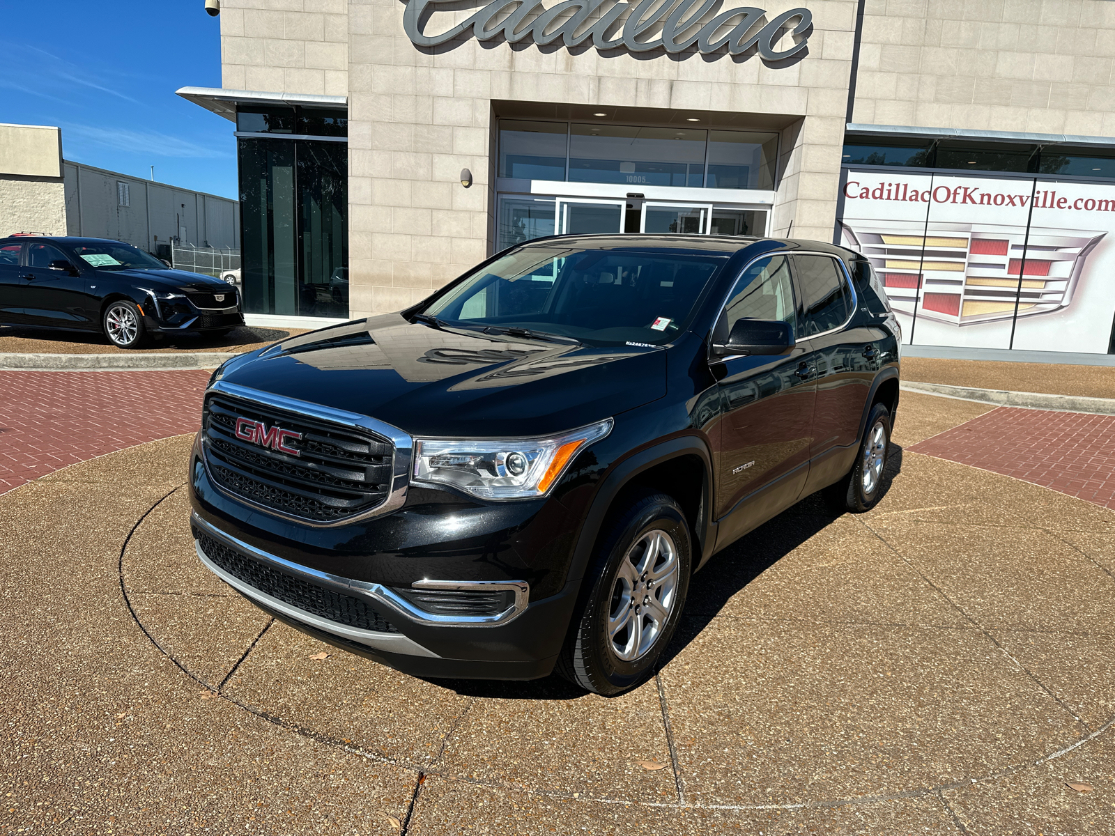 2019 GMC Acadia SLE w/SLE-1 AWD 1