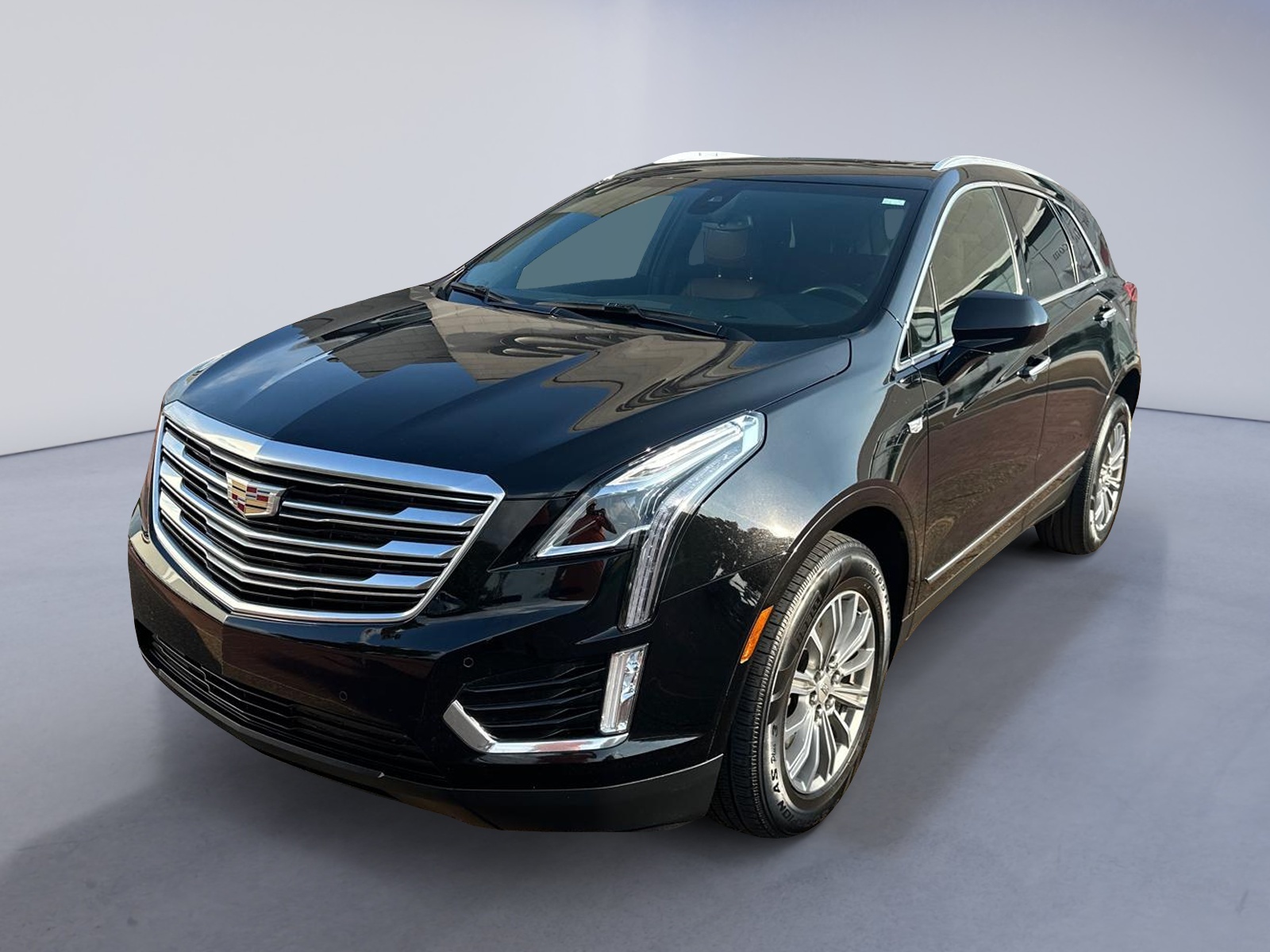 2019 Cadillac XT5 Luxury AWD 1