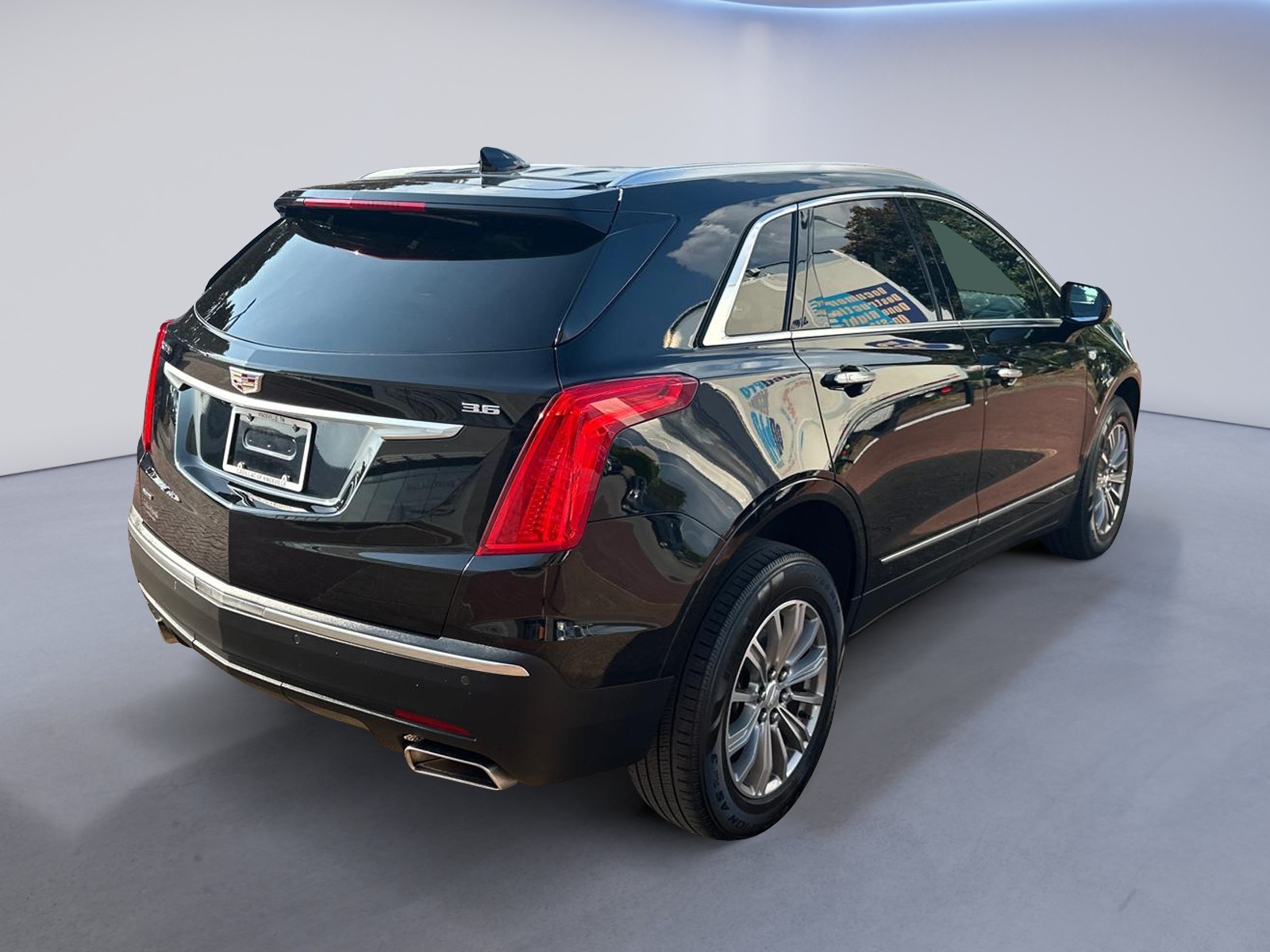 2019 Cadillac XT5 Luxury AWD 4