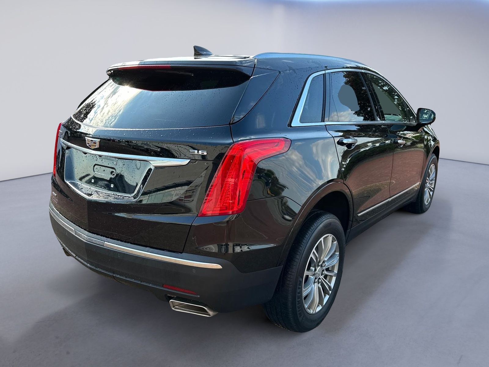 2019 Cadillac XT5 Luxury AWD 4