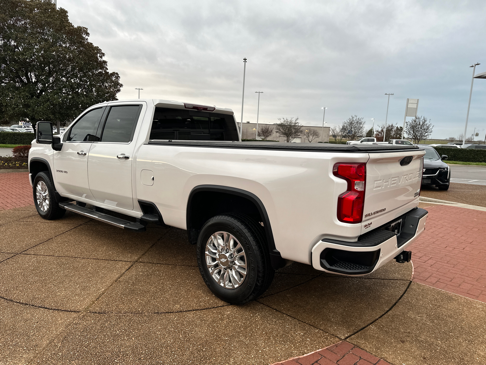 2020 Chevrolet Silverado 3500HD High Country 4WD 172WB 6