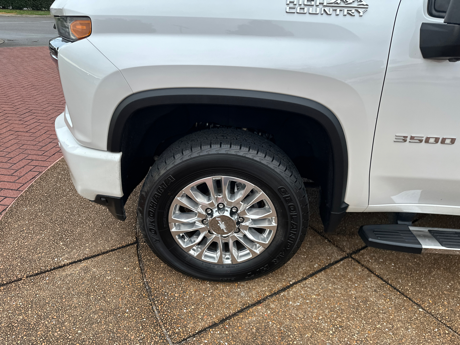 2020 Chevrolet Silverado 3500HD High Country 4WD 172WB 26