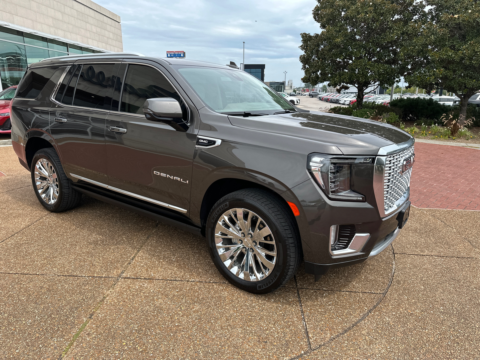 2021 GMC Yukon Denali 4WD 3