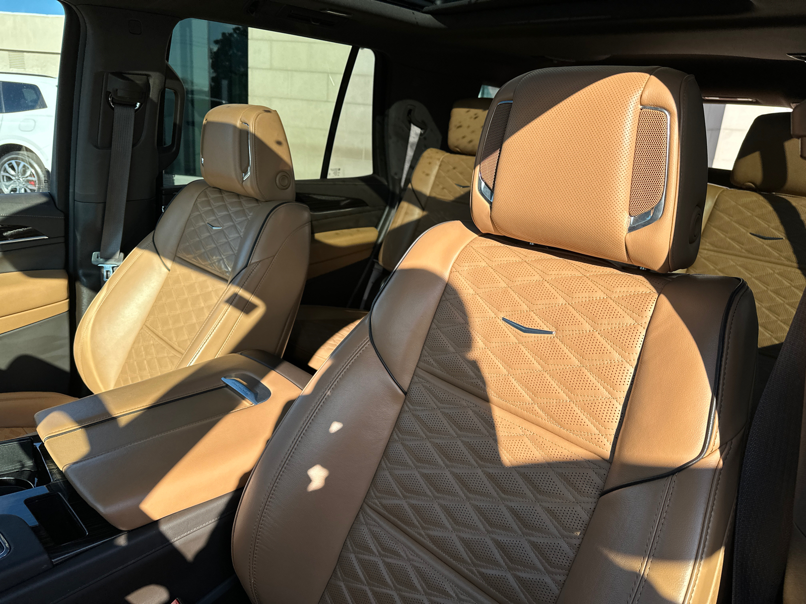 2021 Cadillac Escalade Premium Luxury 4WD 19