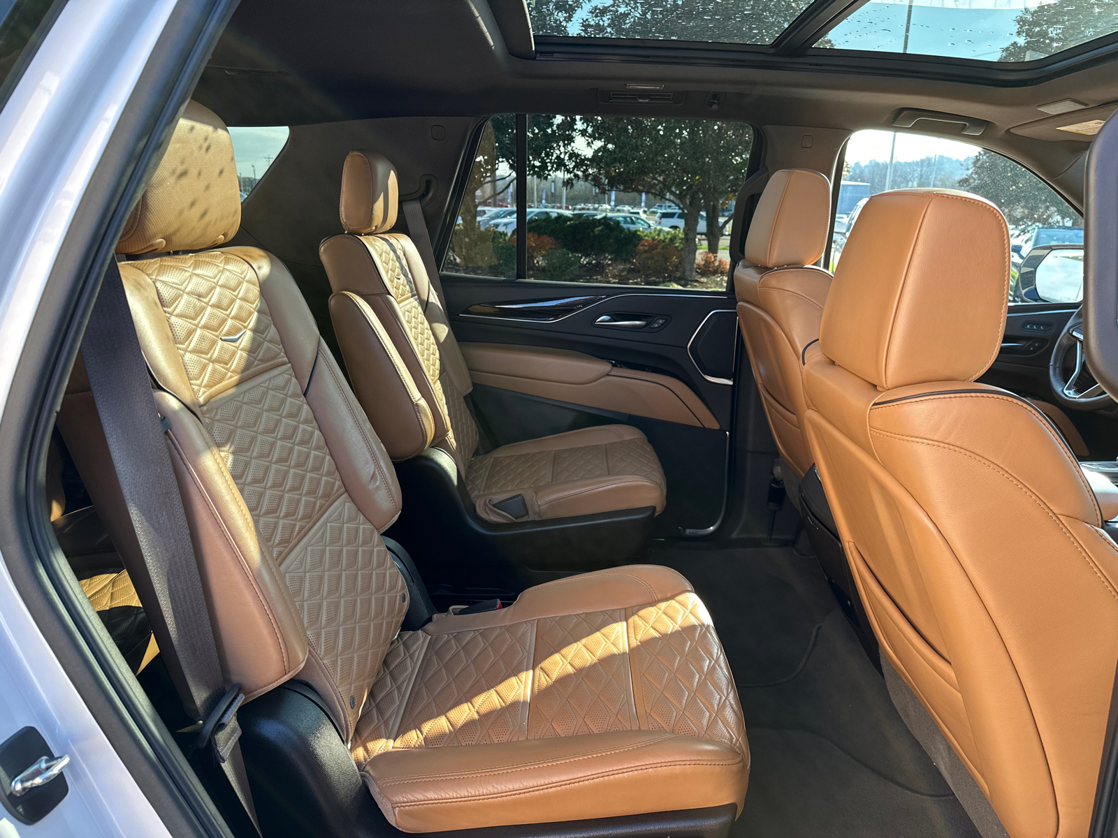 2021 Cadillac Escalade Premium Luxury 4WD 22