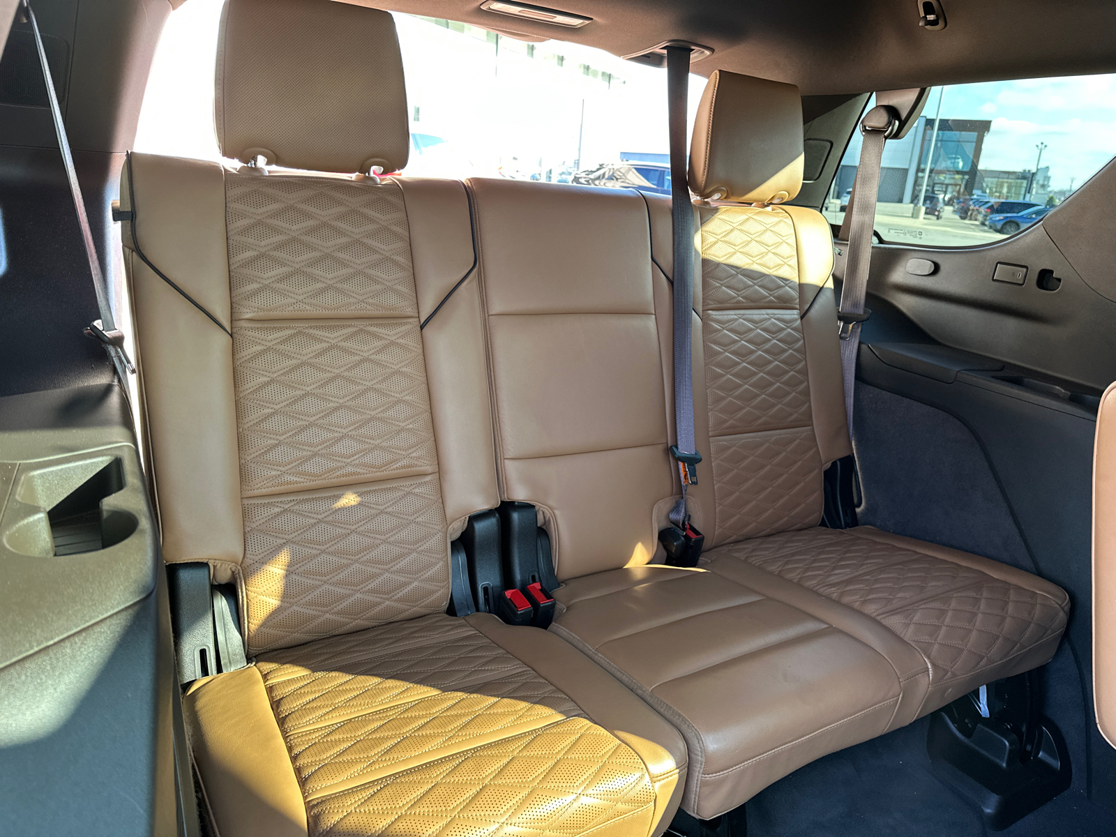 2021 Cadillac Escalade Premium Luxury 4WD 24