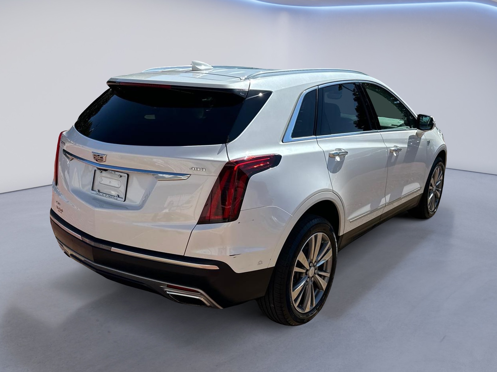 2021 Cadillac XT5 Premium Luxury AWD 4