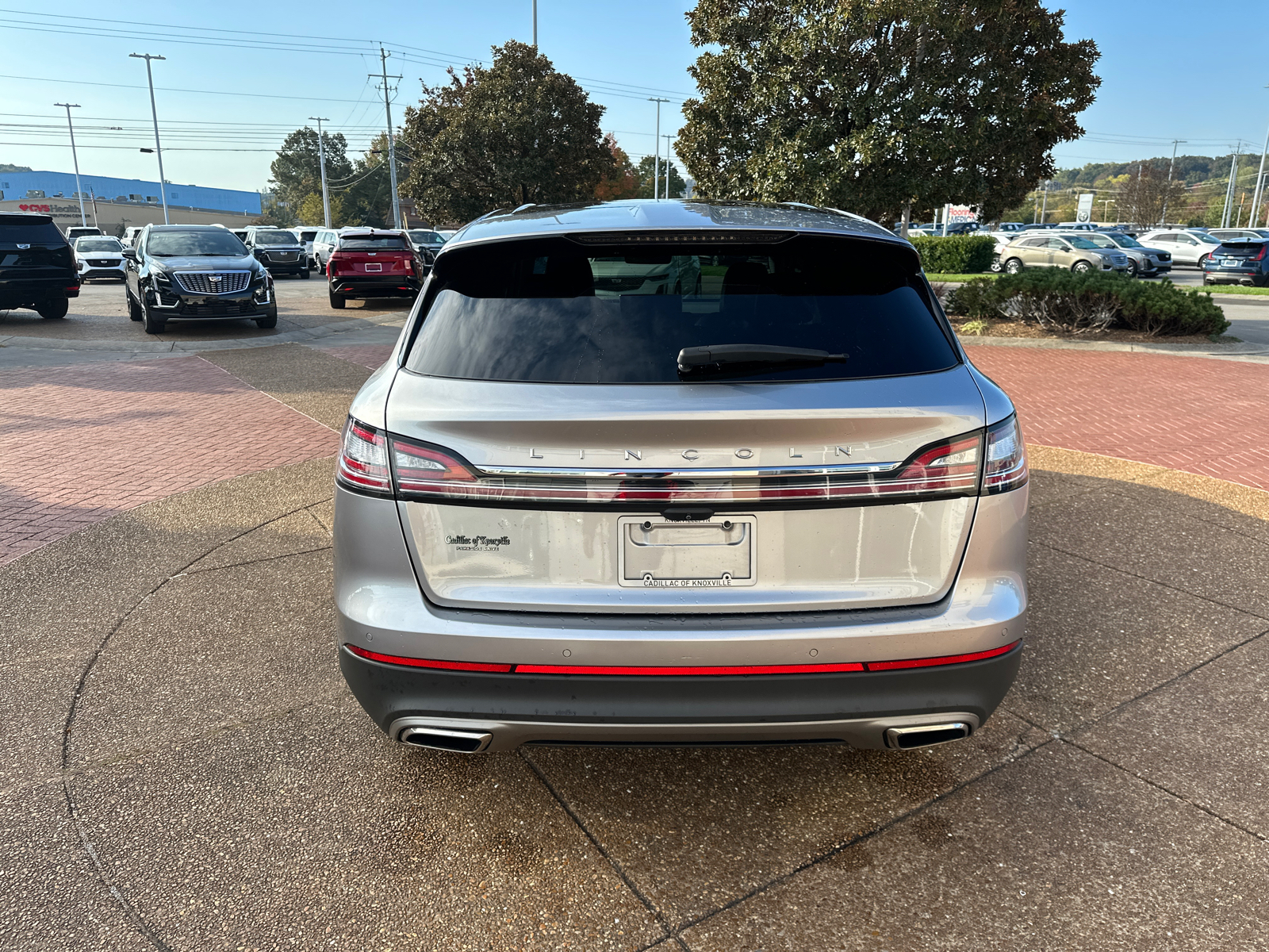 2022 Lincoln Nautilus Reserve FWD 5