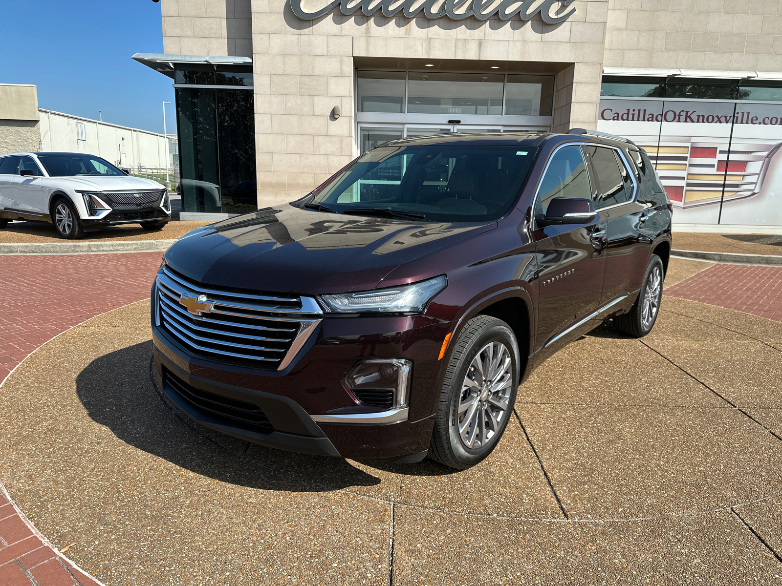 2022 Chevrolet Traverse Premier FWD 1