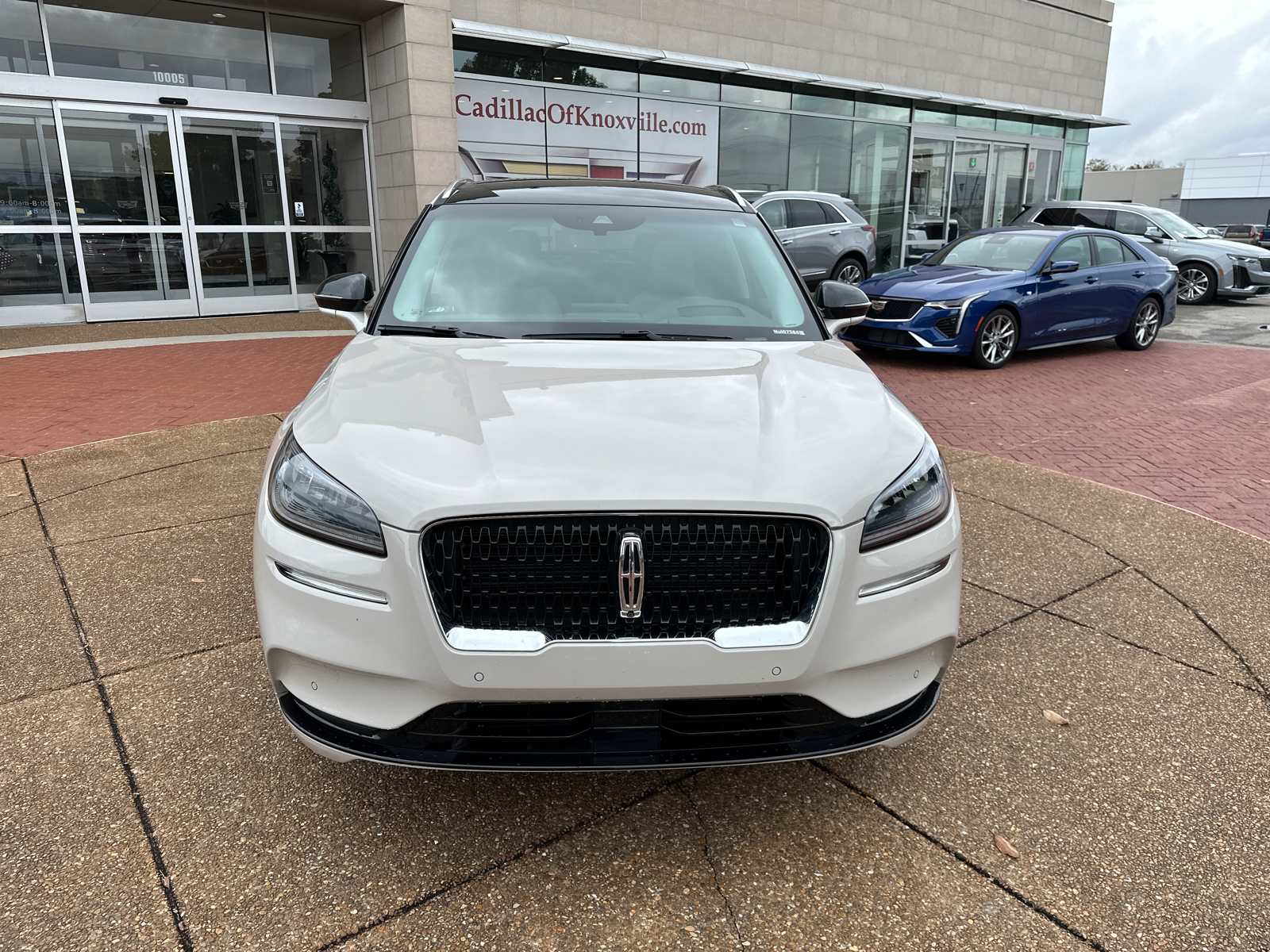 2022 Lincoln Corsair Reserve AWD 2