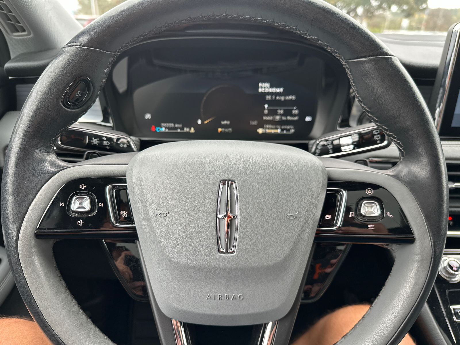 2022 Lincoln Corsair Reserve AWD 8