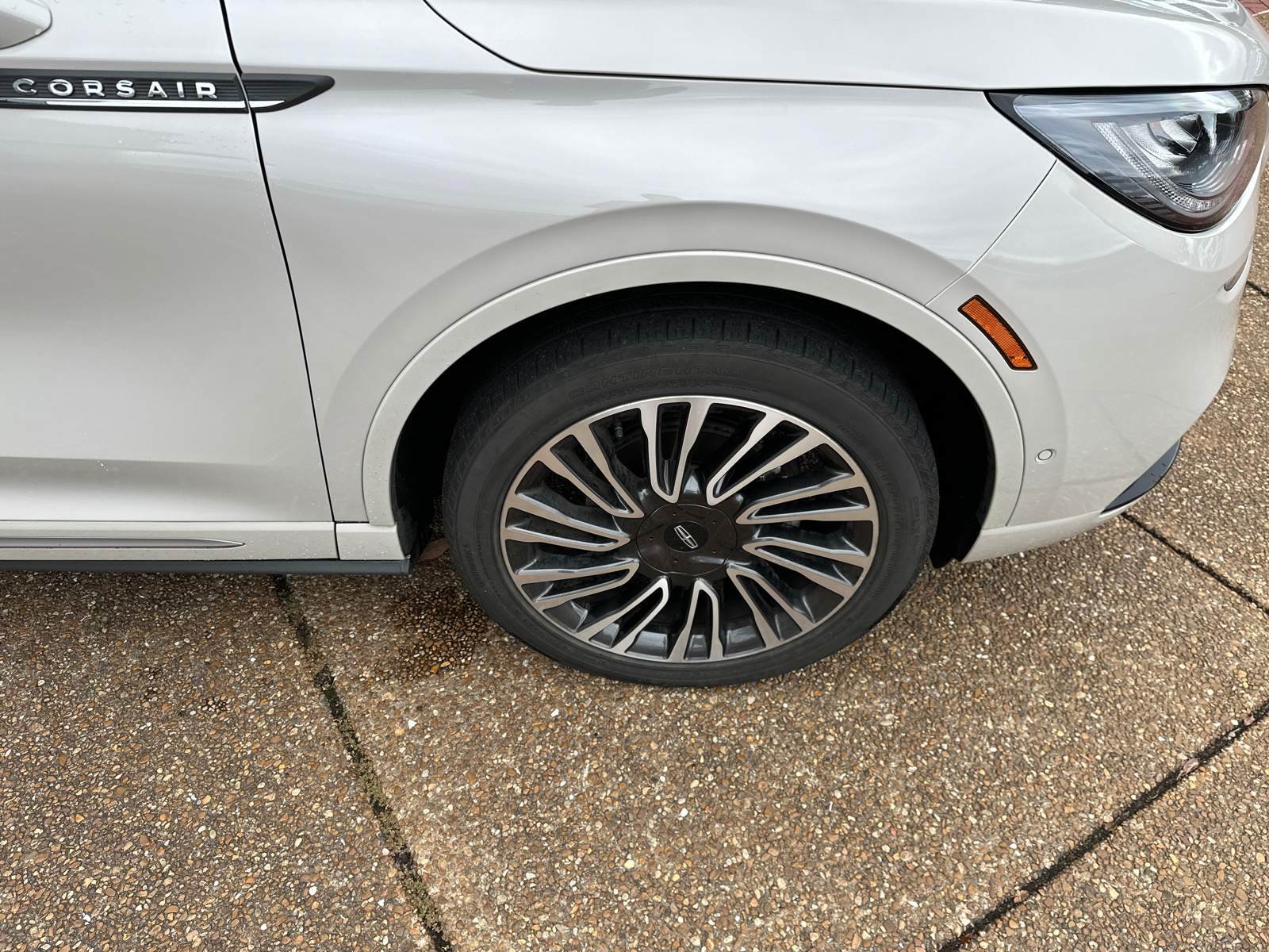 2022 Lincoln Corsair Reserve AWD 28