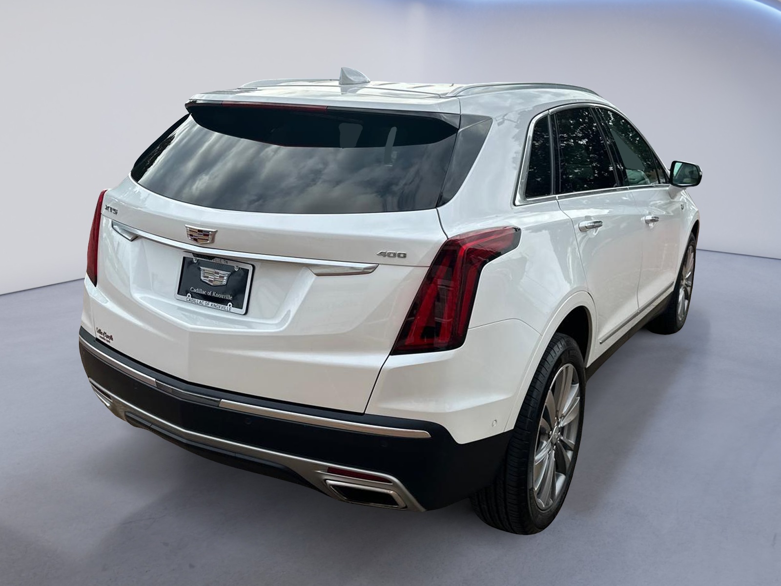 2022 Cadillac XT5 Premium Luxury FWD 4