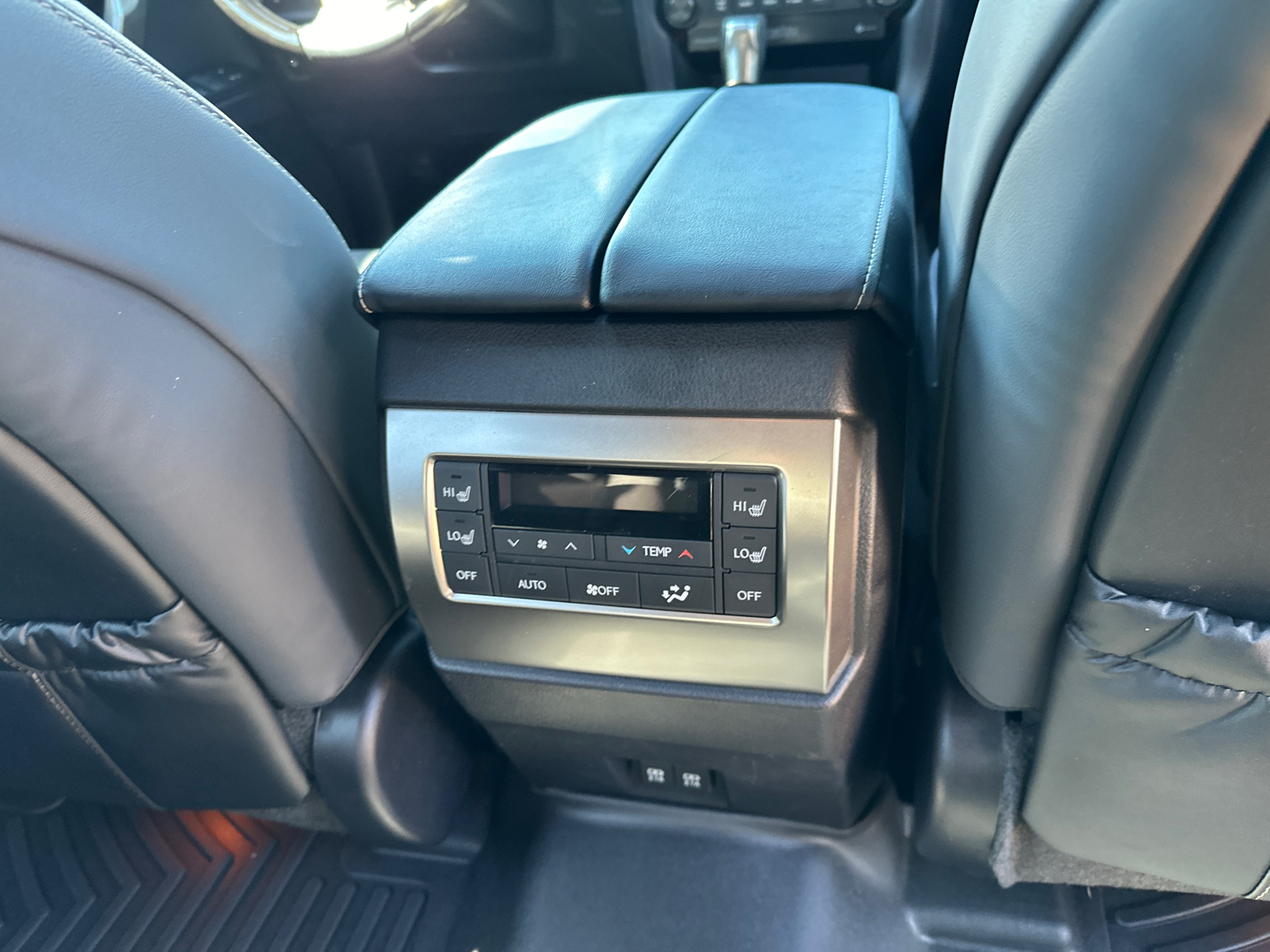 2023 Lexus GX460 Premium 4WD 25