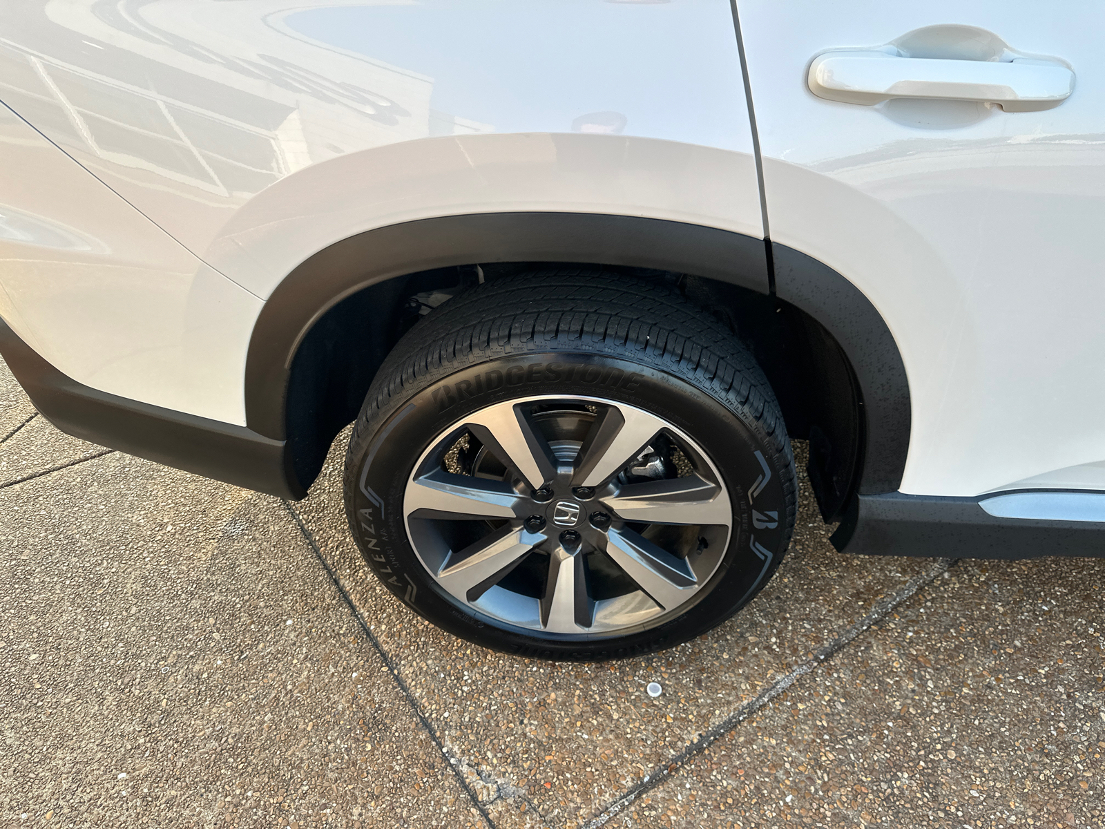 2023 Honda Pilot Elite AWD 33