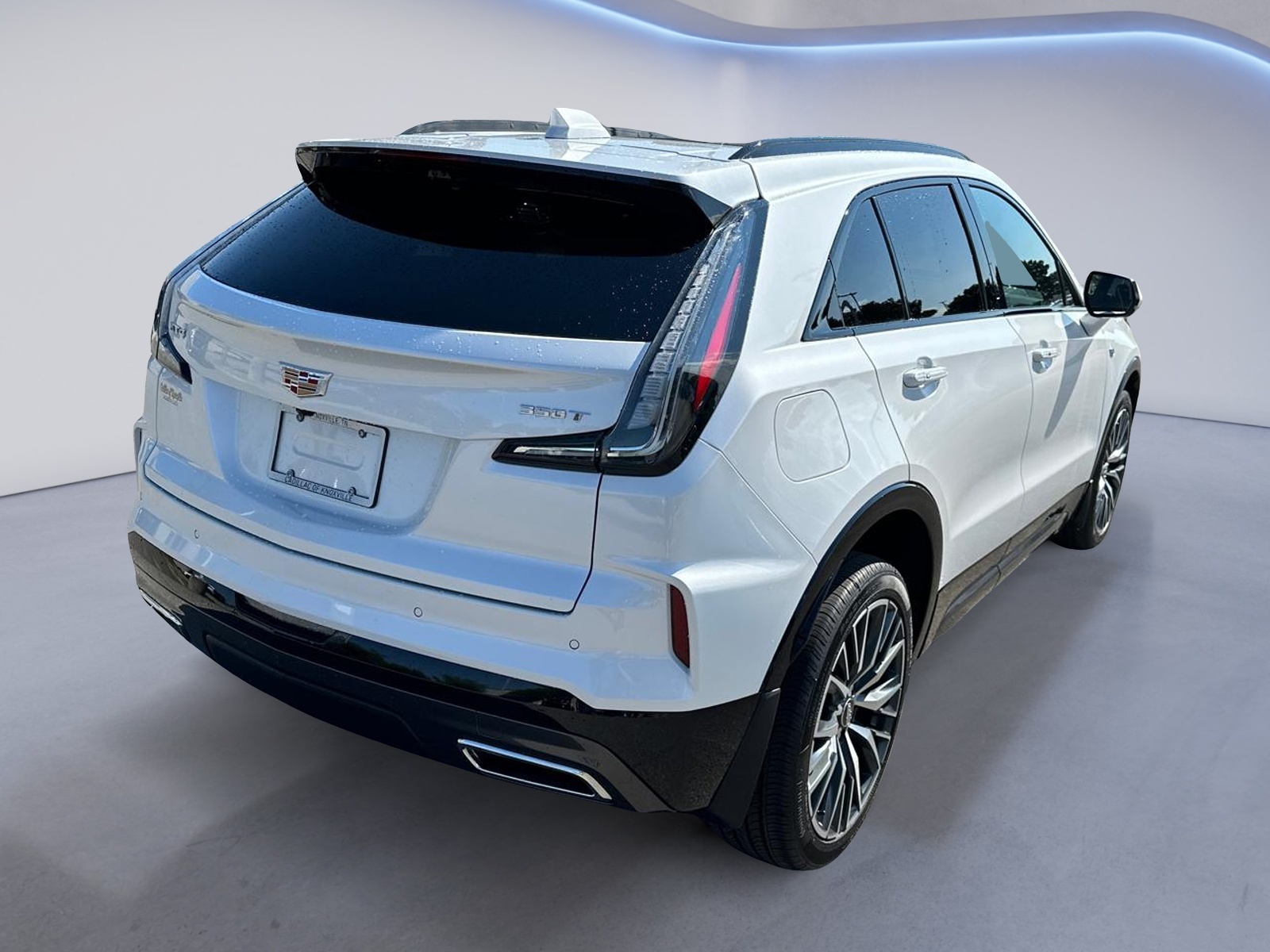 2024 Cadillac XT4 Sport FWD 4