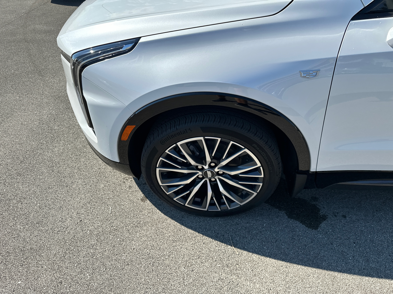 2024 Cadillac XT4 Sport FWD 28