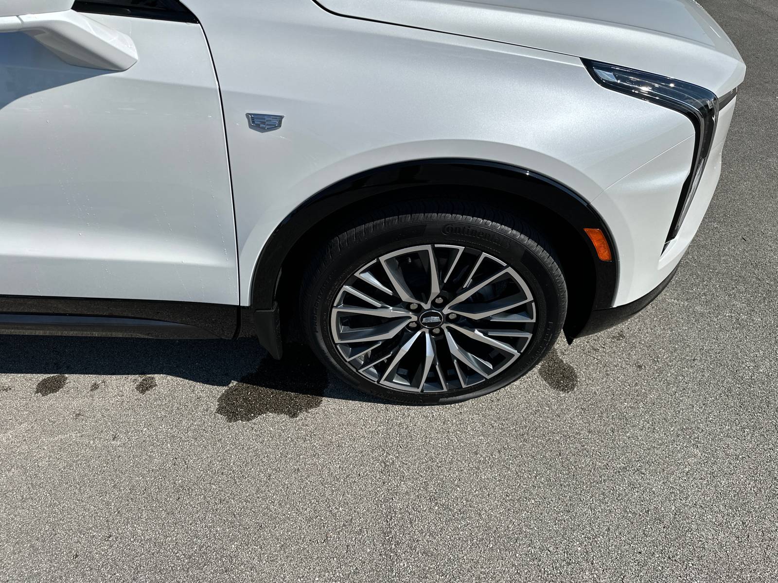 2024 Cadillac XT4 Sport FWD 31