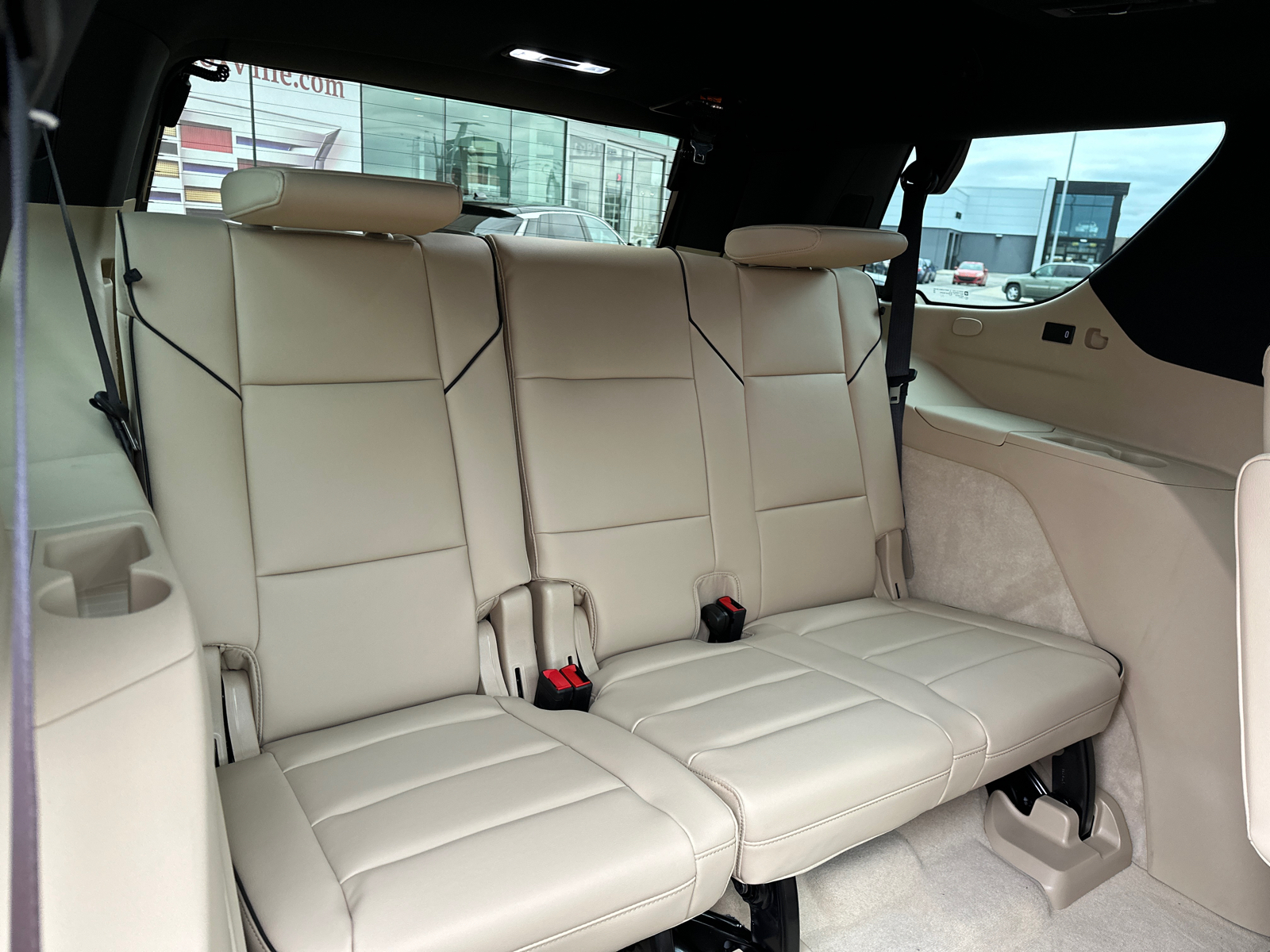 2024 Cadillac Escalade Premium Luxury 4WD 27