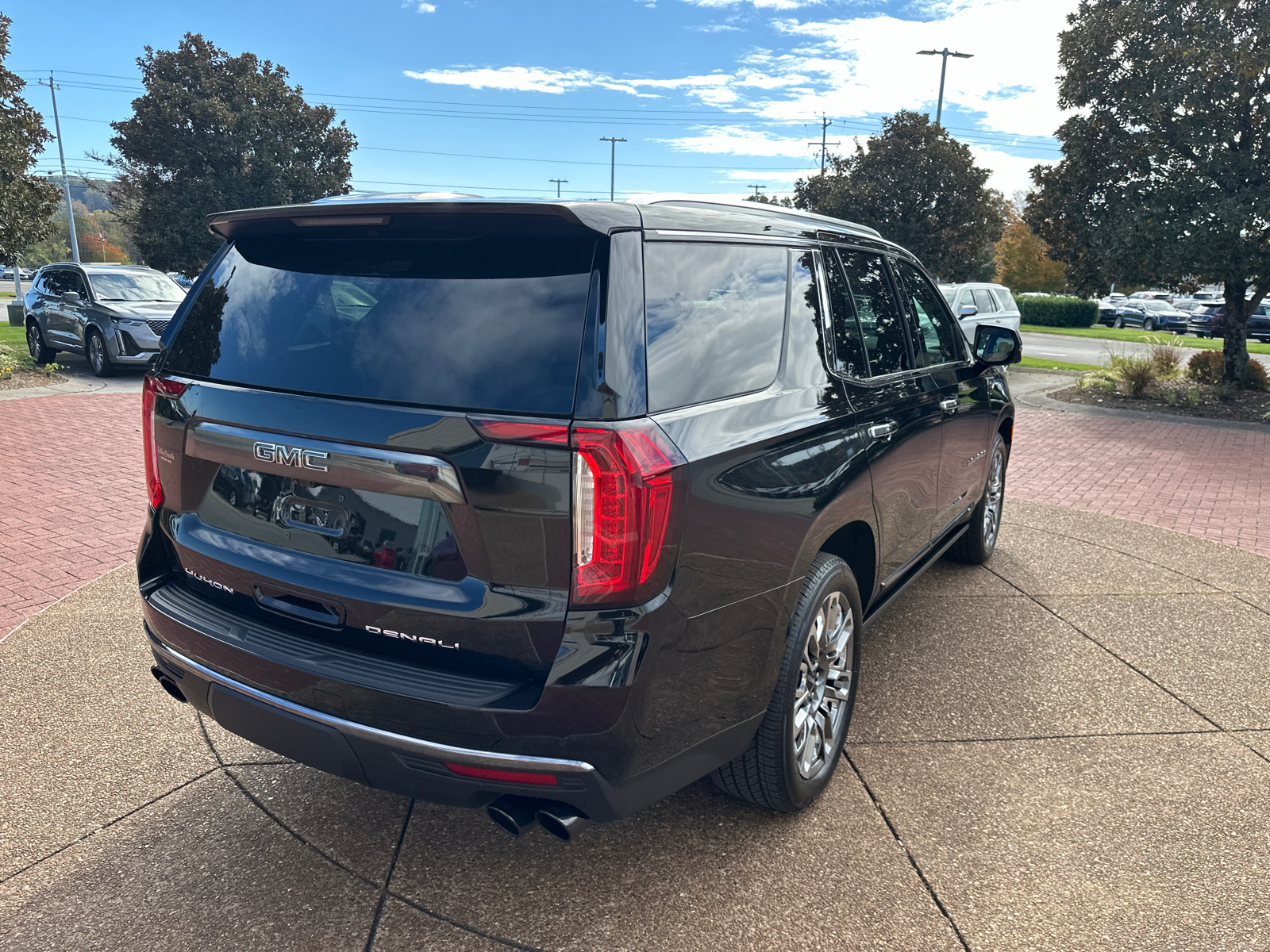 2024 GMC Yukon Denali Ultimate 4WD 4