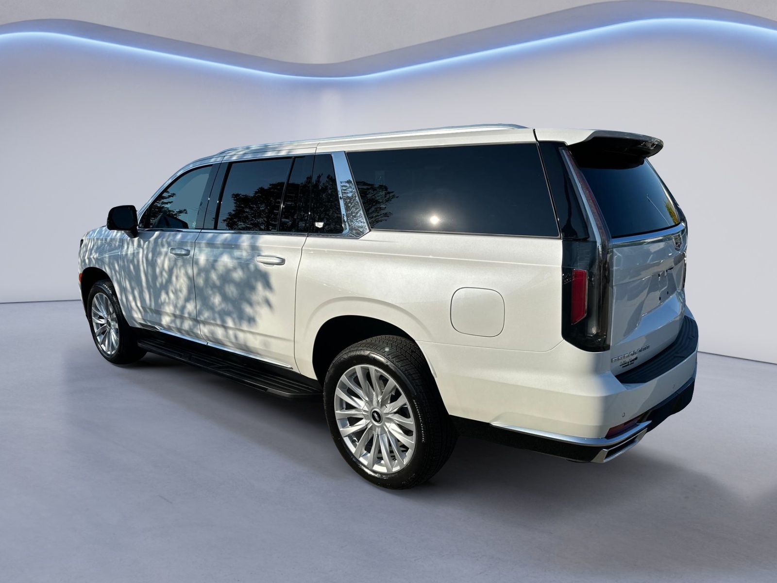 2024 Cadillac Escalade 4WD Luxury ESV 6