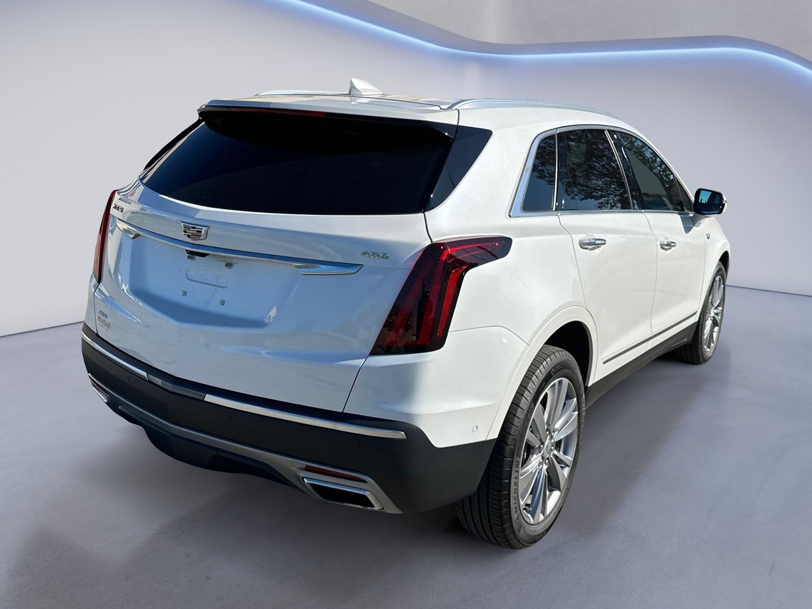 2024 Cadillac XT5 Premium Luxury AWD 4