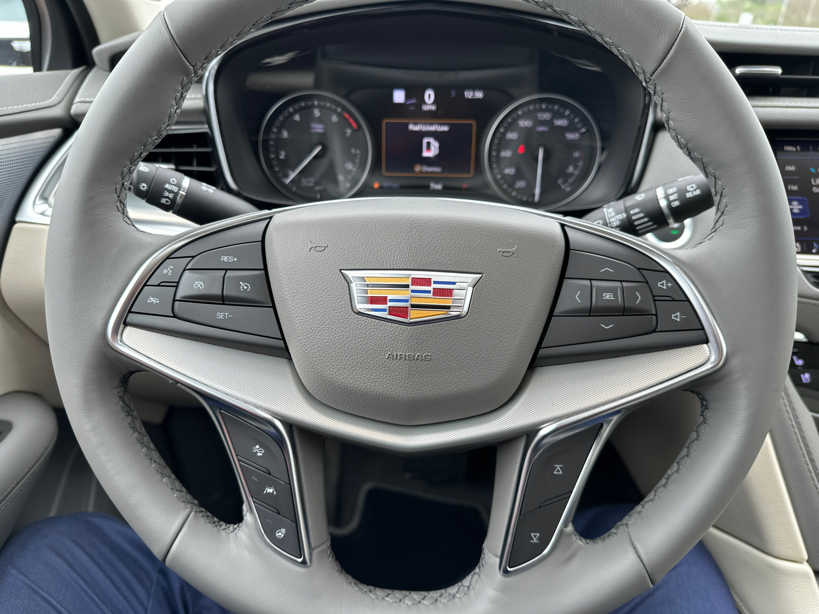 2024 Cadillac XT5 Premium Luxury FWD 8