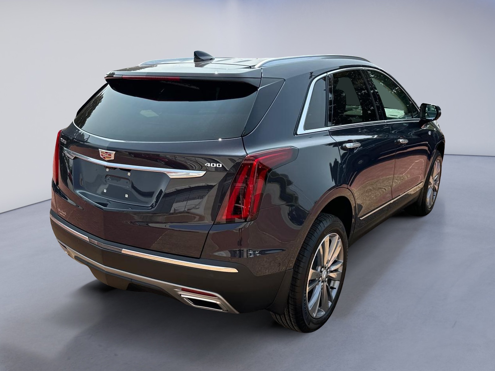 2025 Cadillac XT5 Premium Luxury FWD 4