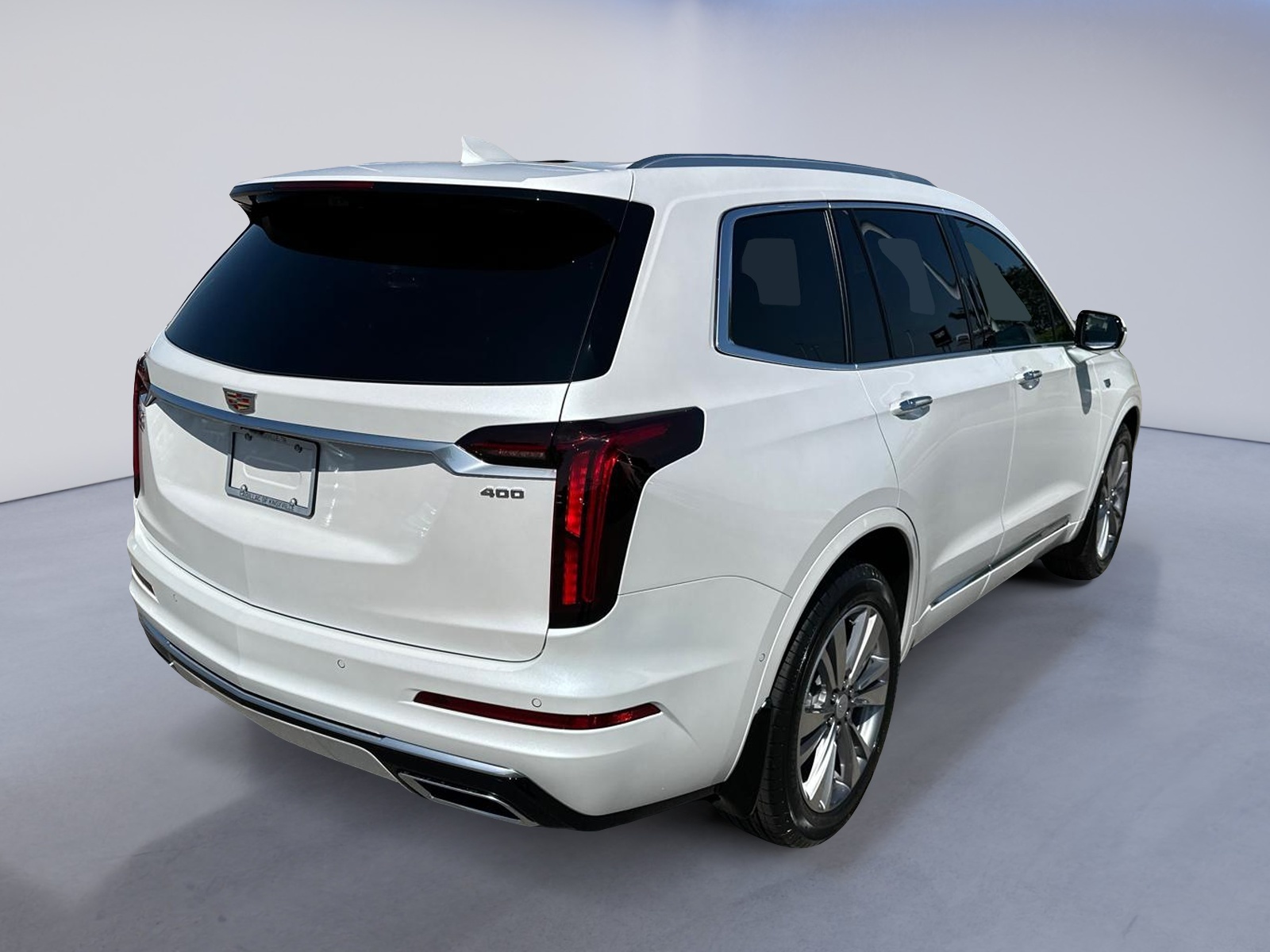 2025 Cadillac XT6 Premium Luxury FWD 4