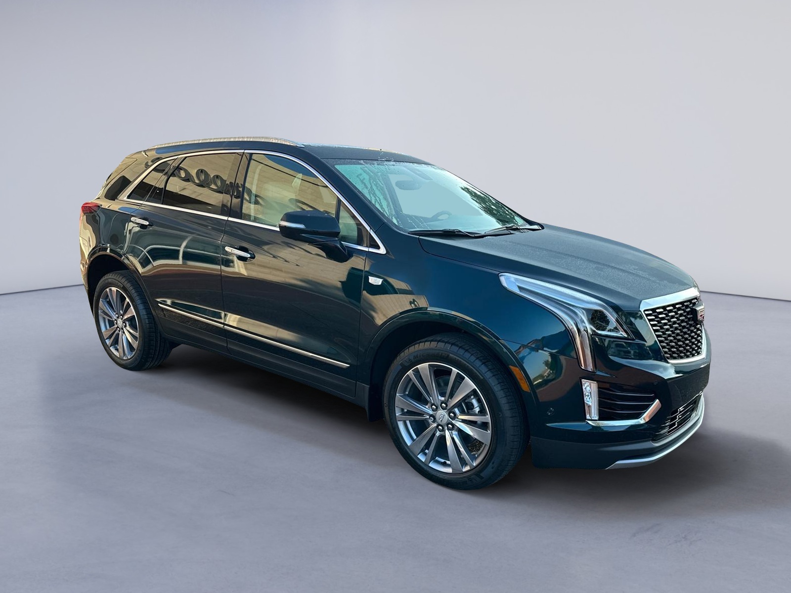 2025 Cadillac XT5 Premium Luxury AWD 3