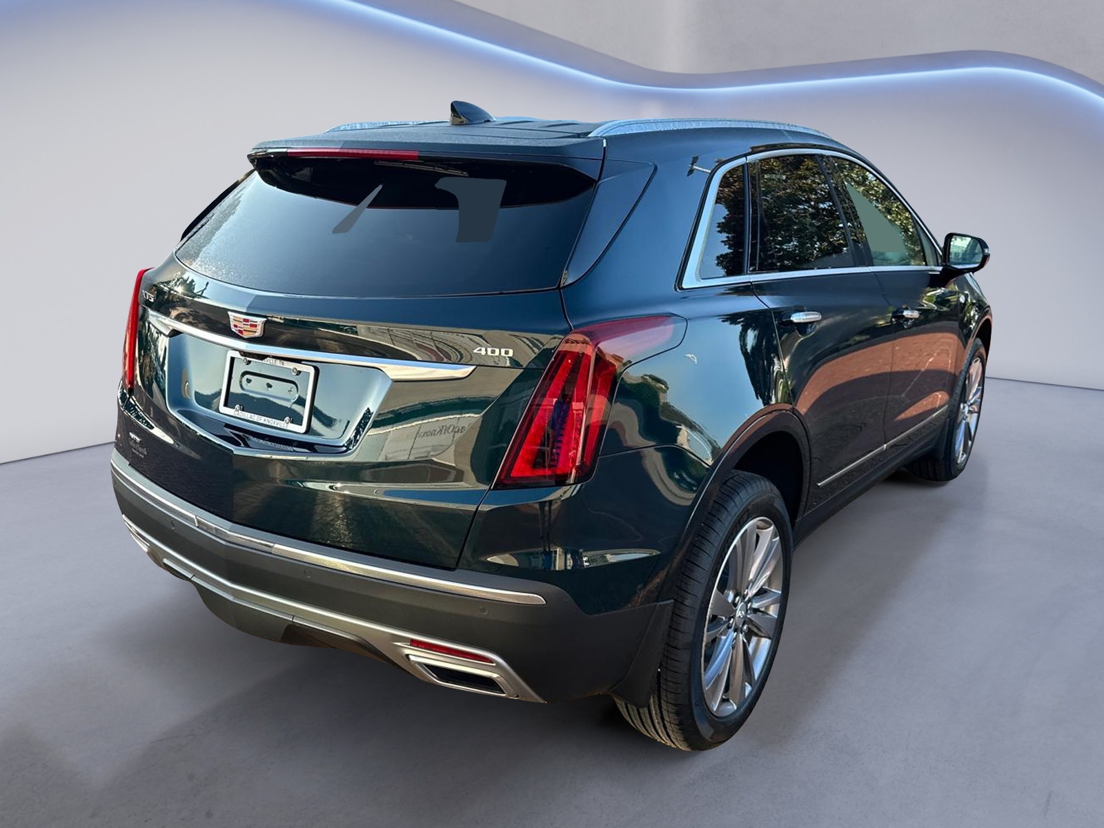 2025 Cadillac XT5 Premium Luxury AWD 4