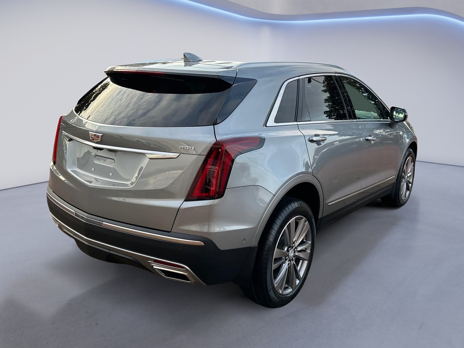 2025 Cadillac XT5 Premium Luxury FWD 4