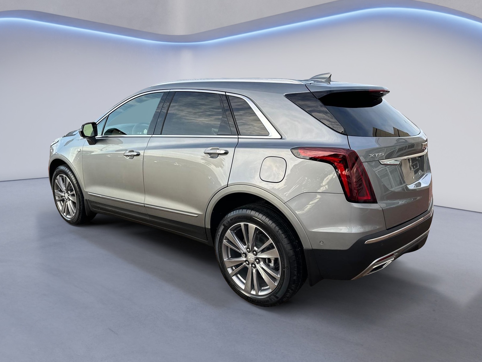 2025 Cadillac XT5 Premium Luxury FWD 6