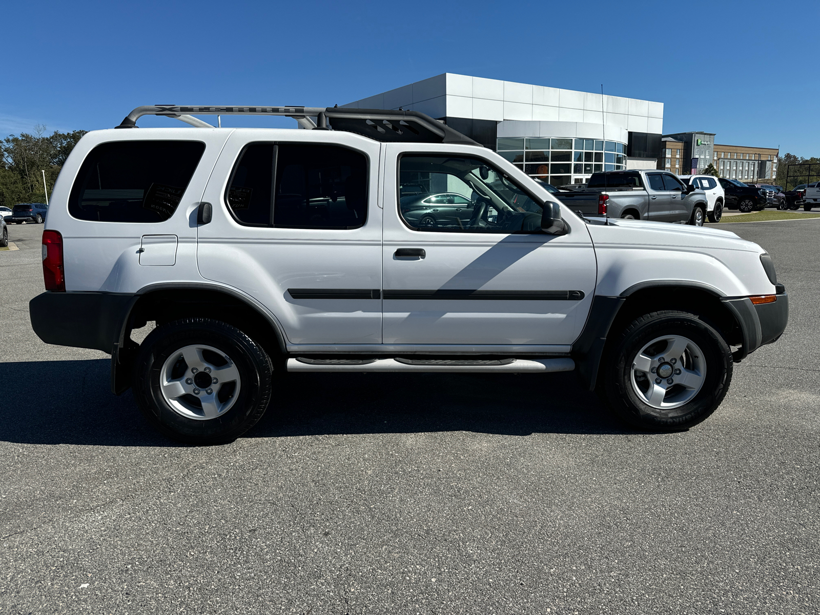 2004 Nissan Xterra XE 4