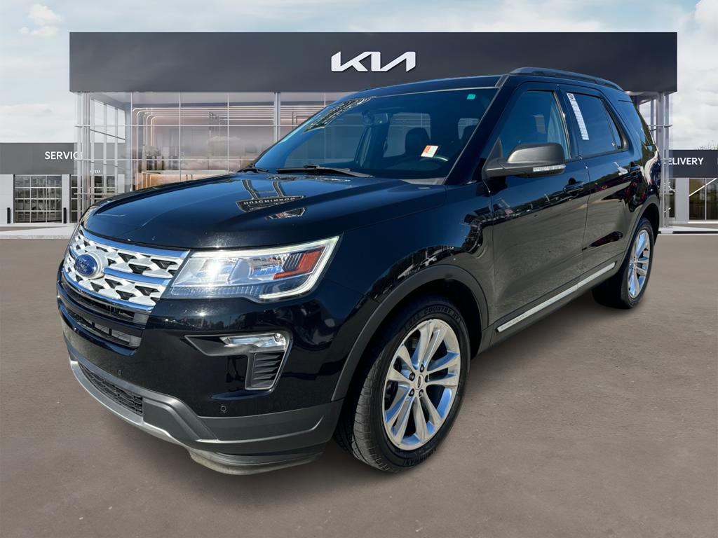 2019 Ford Explorer XLT 1