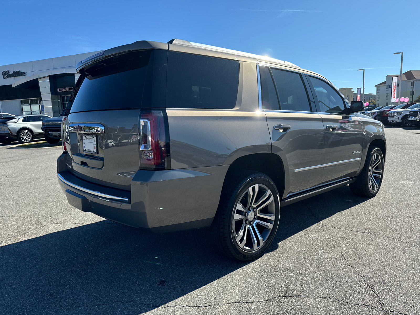 2019 GMC Yukon Denali 5