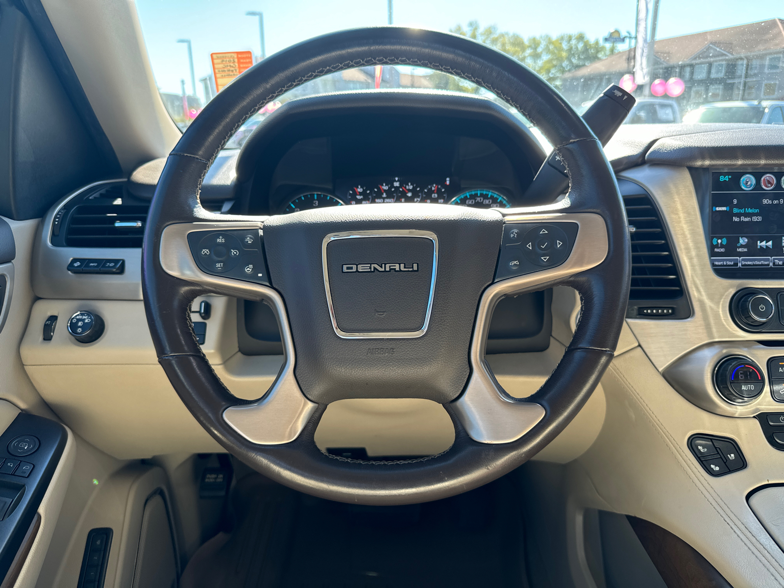 2019 GMC Yukon Denali 29