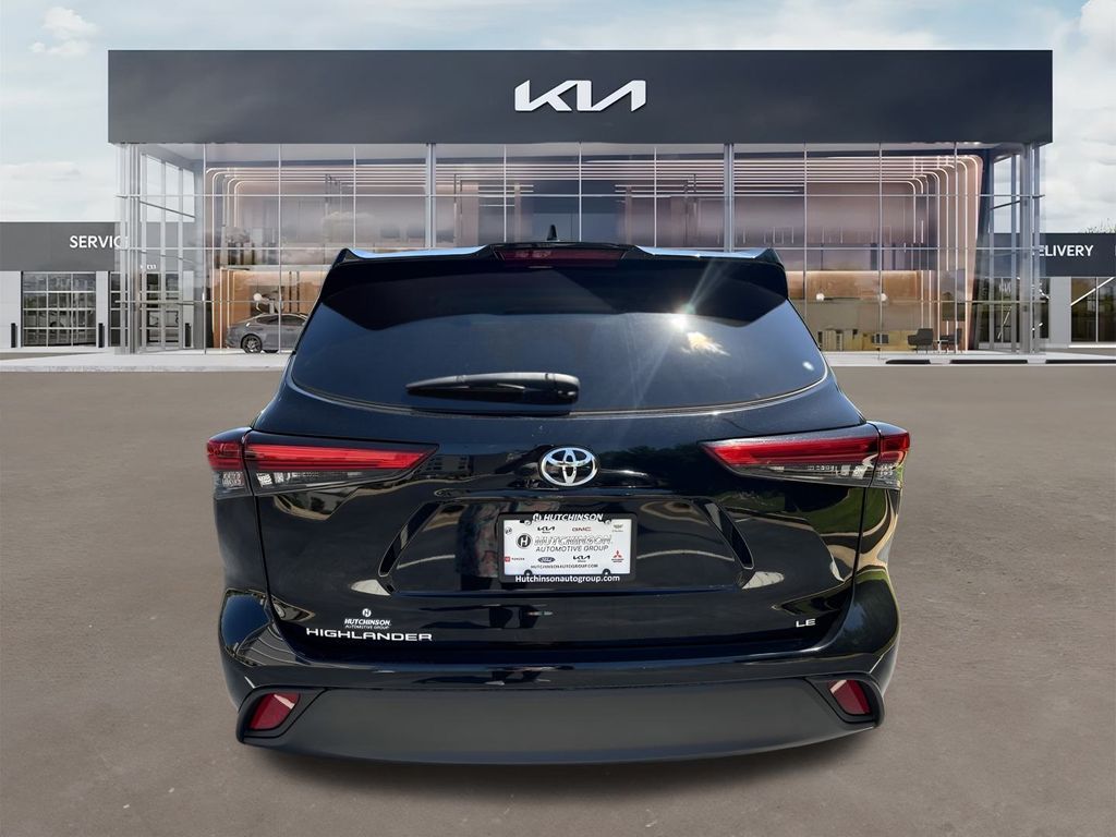 2021 Toyota Highlander LE 5