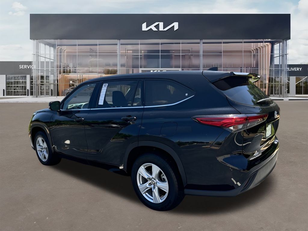 2021 Toyota Highlander LE 6