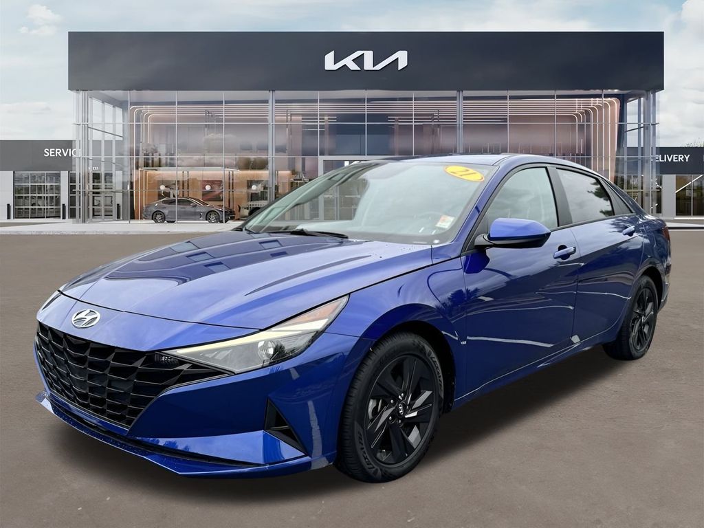 2021 Hyundai Elantra SEL 3