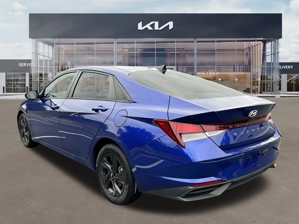 2021 Hyundai Elantra SEL 5