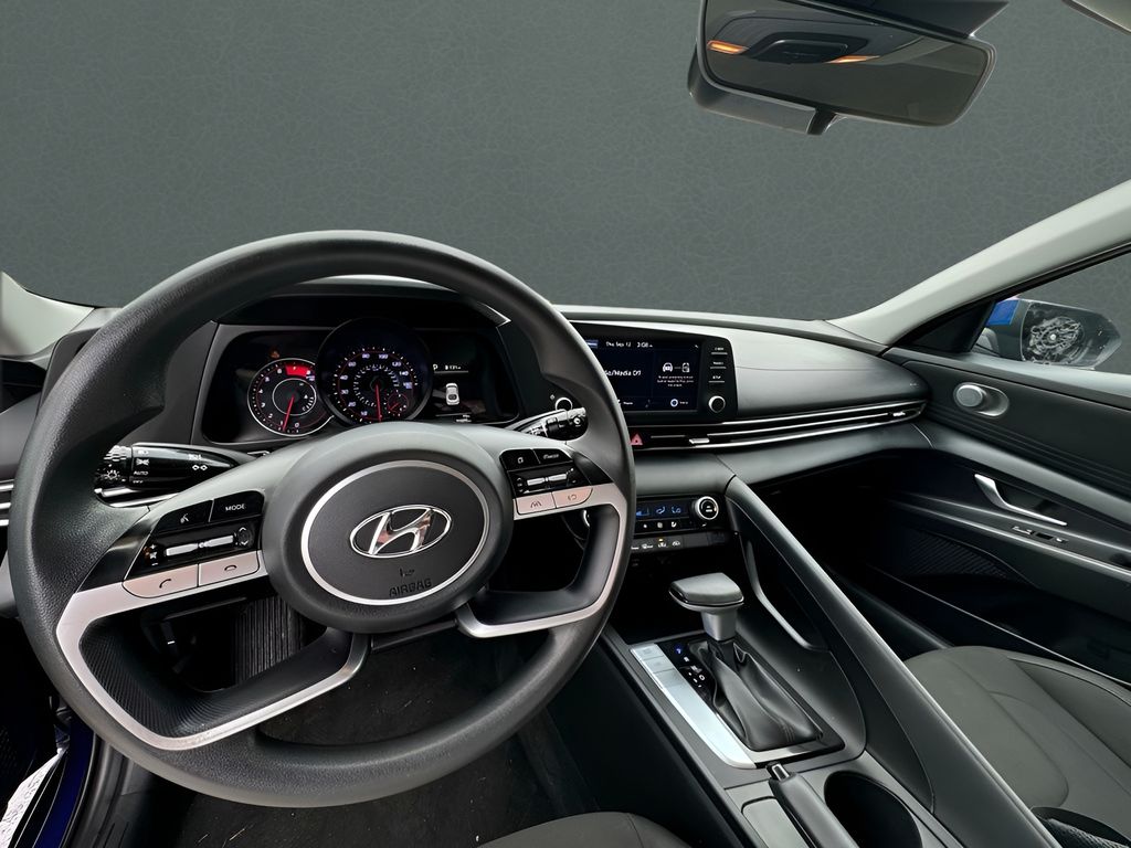 2021 Hyundai Elantra SEL 28