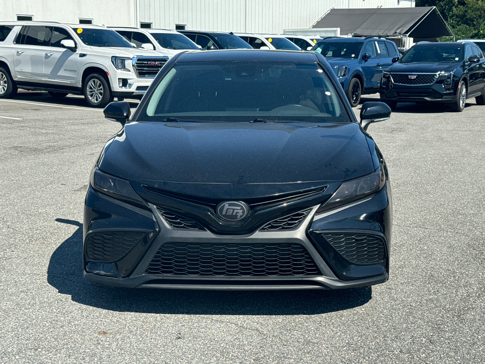 2021 Toyota Camry SE Nightshade 2