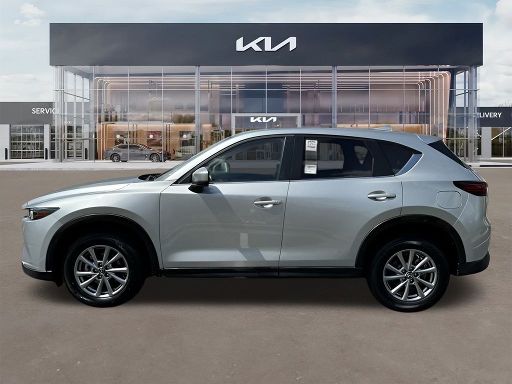 2022 Mazda CX-5 2.5 S Preferred Package 4