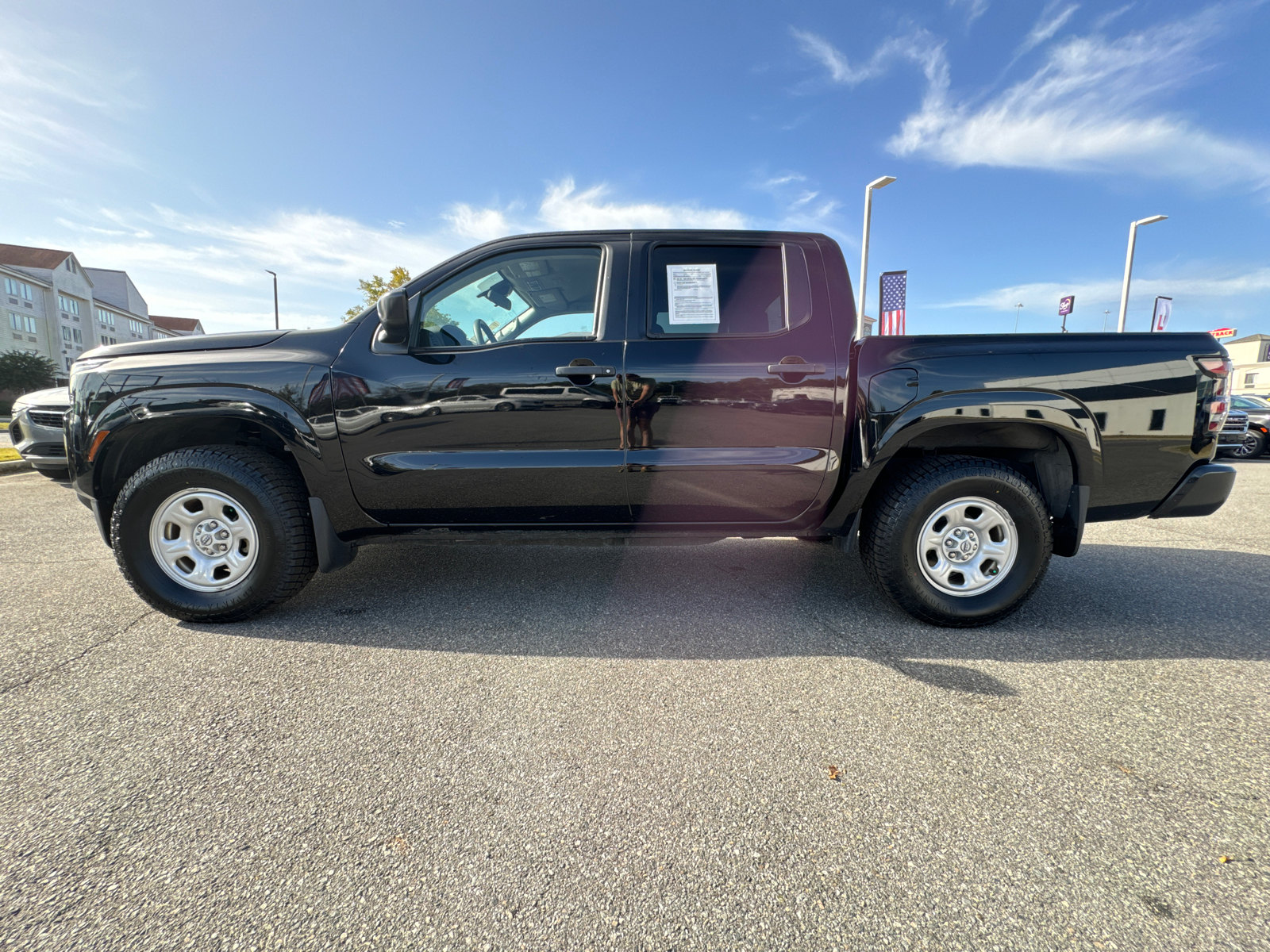 2022 Nissan Frontier S 8