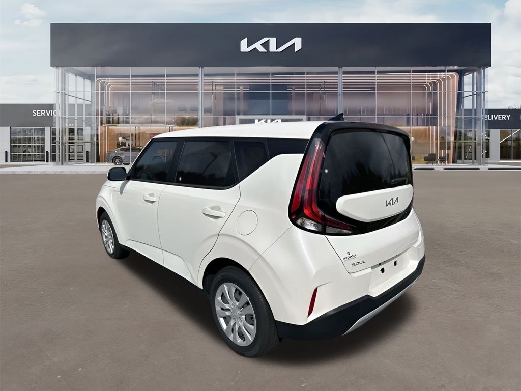 2023 Kia Soul LX 5