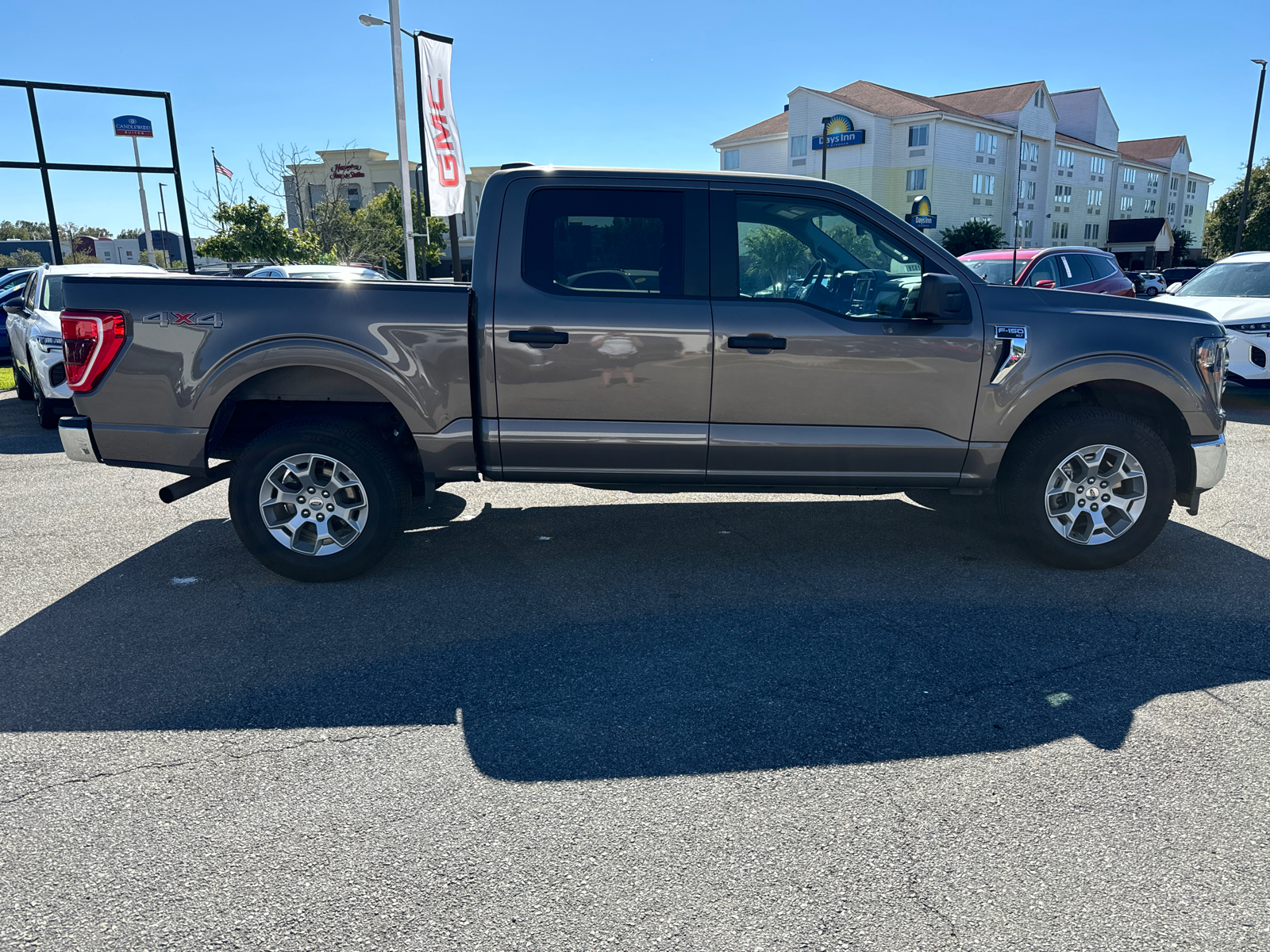 2023 Ford F-150 XL 4