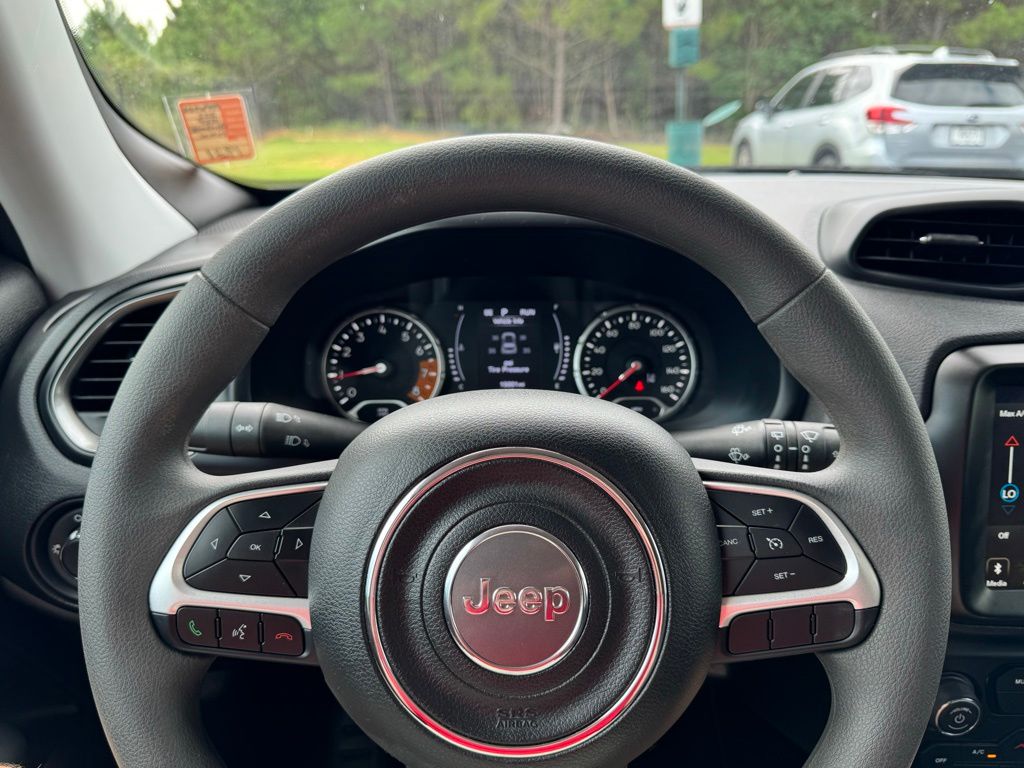 2023 Jeep Renegade Latitude 32