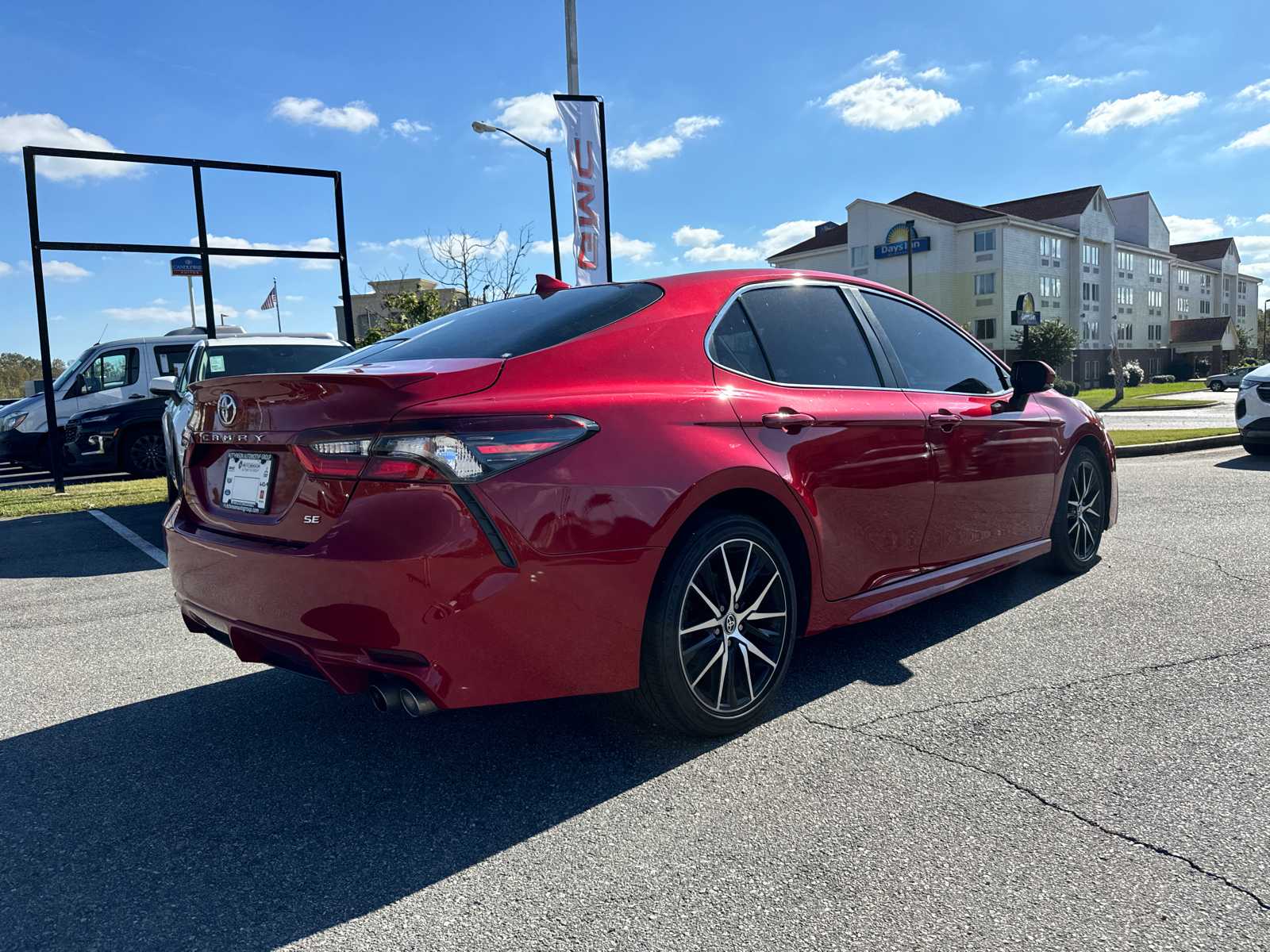 2023 Toyota Camry SE 3