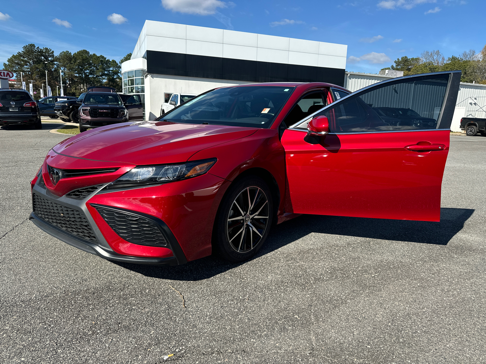 2023 Toyota Camry SE 36